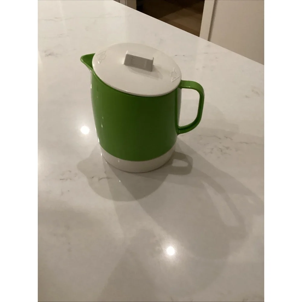 1970's Quikut Double Walled Insulated Green White Pitcher For Hot Or Cold Liquid